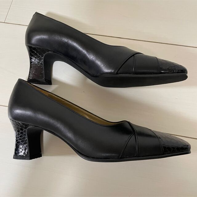 国産原料100% ⭐︎YVES SAINT LAURENT⭐︎ パンプス 35 1/2 本革 黒