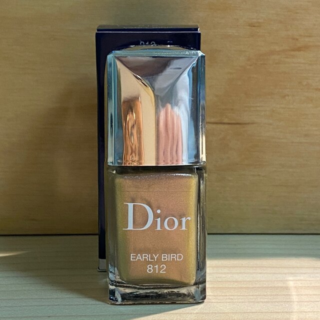 Dior(ディオール)のDior ディオール ヴェルニ　ネイルエナメル　EARLY BIRD 812 コスメ/美容のネイル(マニキュア)の商品写真