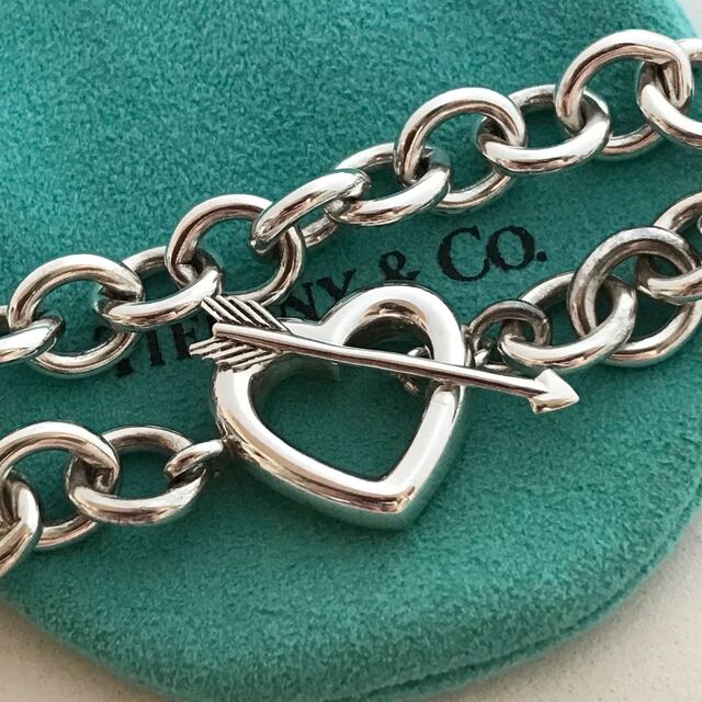 Tiffany ハート アロー トグル ブレスレット