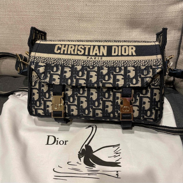 Diorショルダーバック