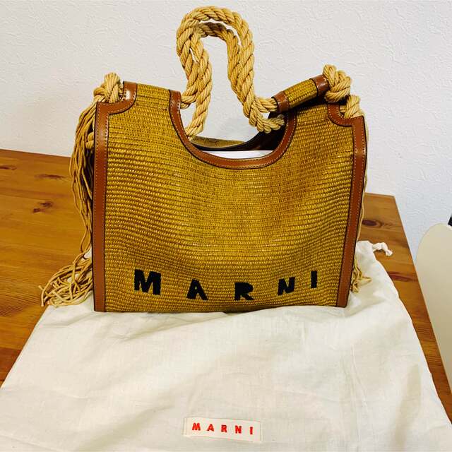 MARNIマルニ　MARNI ラフィアトートバッグ