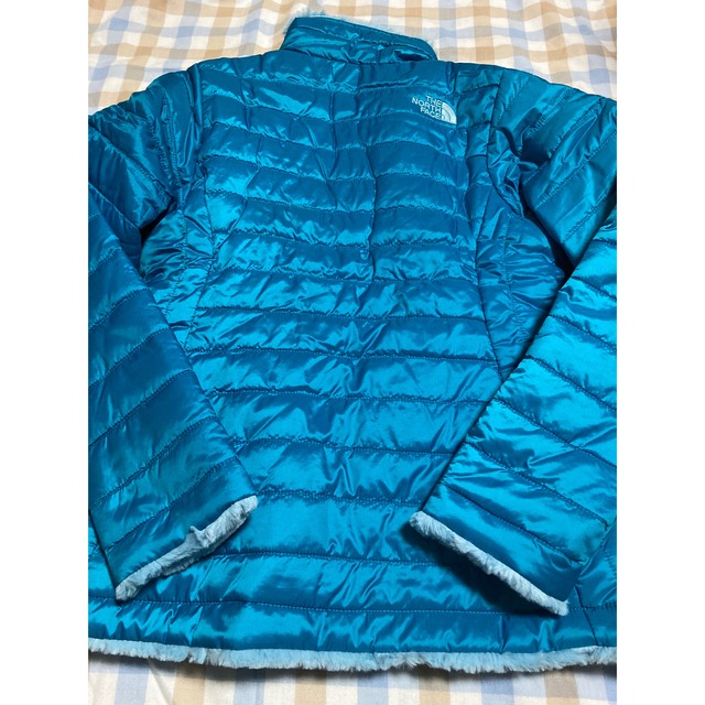 THE NORTH FACE(ザノースフェイス)の専用　新品未使用　ノースフェイスリバーシブルアウター　USサイズM 130位 キッズ/ベビー/マタニティのキッズ服女の子用(90cm~)(ジャケット/上着)の商品写真