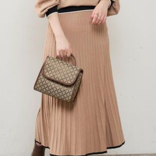 ナチュラルクチュール(natural couture)のタグ付き新品　ナチュラルクチュール　ニットロングスカート(ロングスカート)