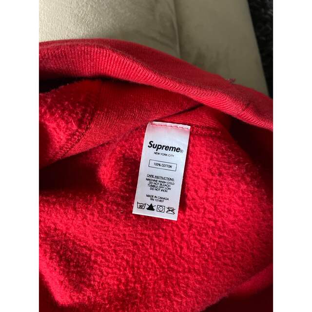 Supreme(シュプリーム)のsupreme Bandanna Box Logo Hoodie メンズのトップス(パーカー)の商品写真