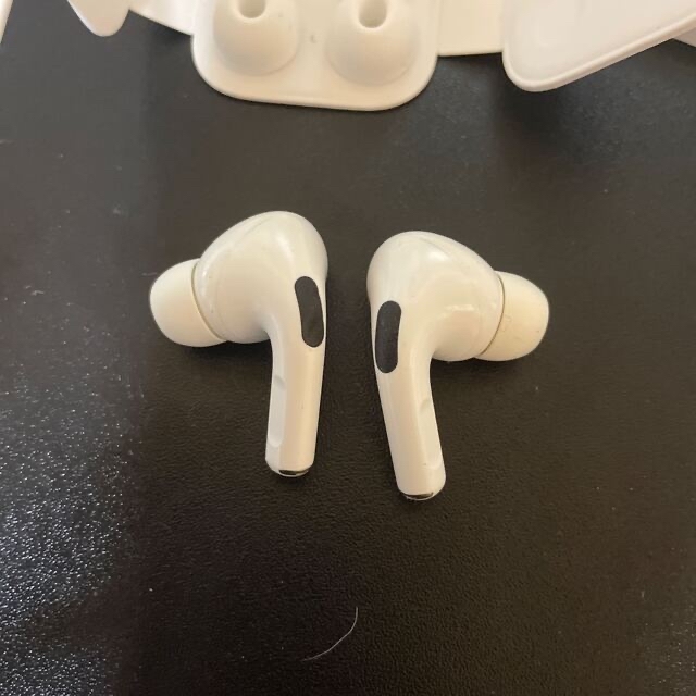最終値下げ!APPLE AirPods Pro 第一世代 最終値下げ!APPLE AirPods Pro 第一世代