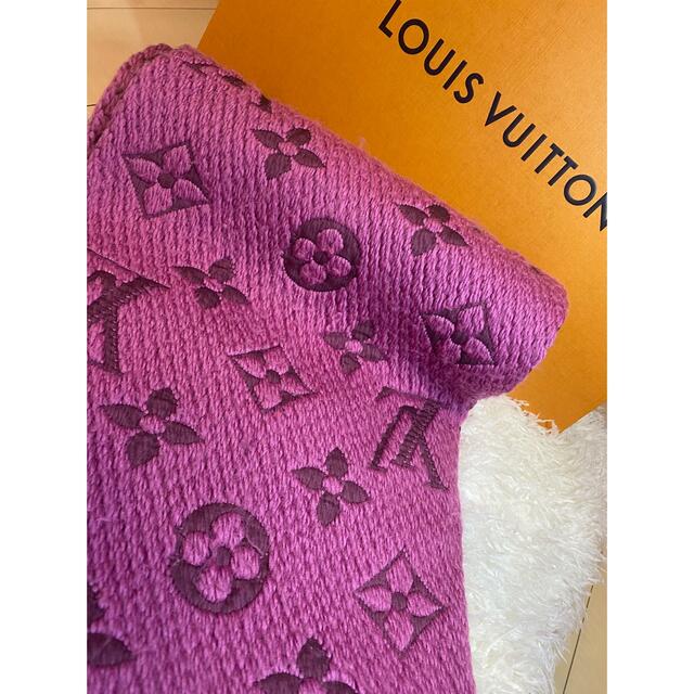 LOUIS VUITTON（ヴィトン）エシャルプロゴマニア