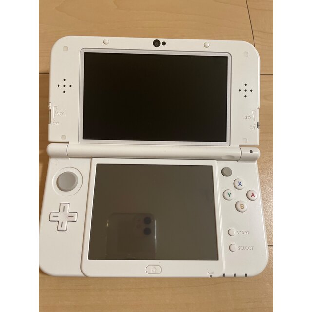 任天堂(ニンテンドウ)のNEW  3DS LL エンタメ/ホビーのゲームソフト/ゲーム機本体(携帯用ゲーム機本体)の商品写真