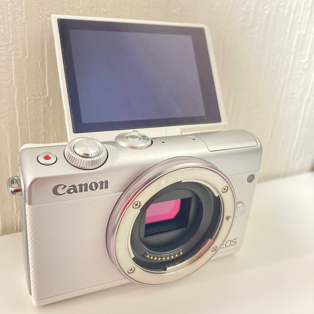 デジタル一眼Canon EOS M100