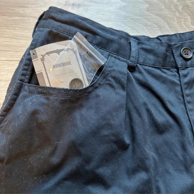 BEAMS(ビームス)のBROCHURE 1P CHINO NAVY メンズのパンツ(チノパン)の商品写真