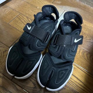 ナイキ(NIKE)のNIKE ナイキ　アクアリフト　ブラック　22.5cm(スニーカー)