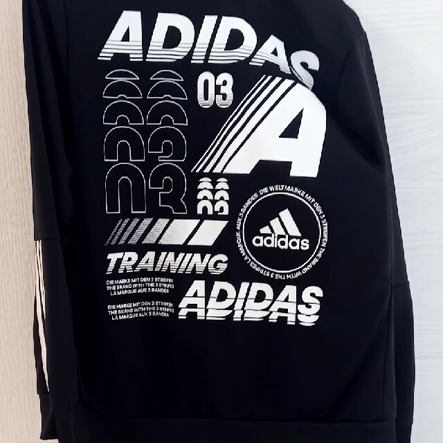 adidas(アディダス)のアディダスセットアップ160 スポーツ/アウトドアのサッカー/フットサル(ウェア)の商品写真