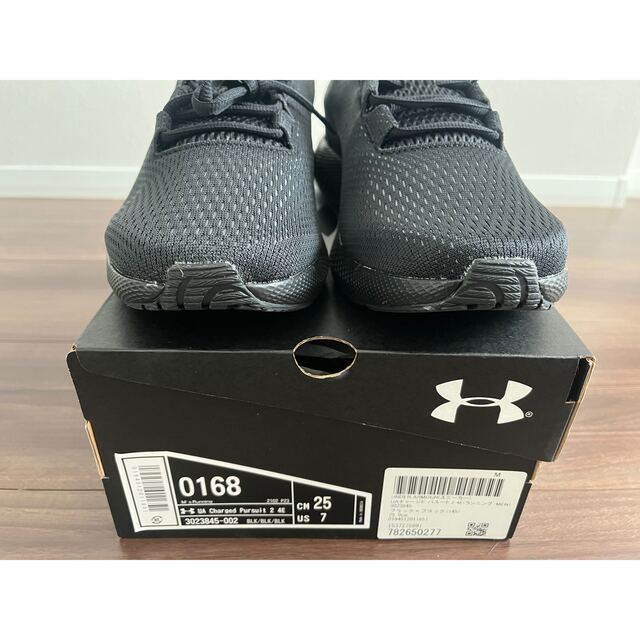 UNDER ARMOUR(アンダーアーマー)のアンダーアーマー UAチャージド パスート 2 ランニングシューズ　25.0cm スポーツ/アウトドアのランニング(シューズ)の商品写真