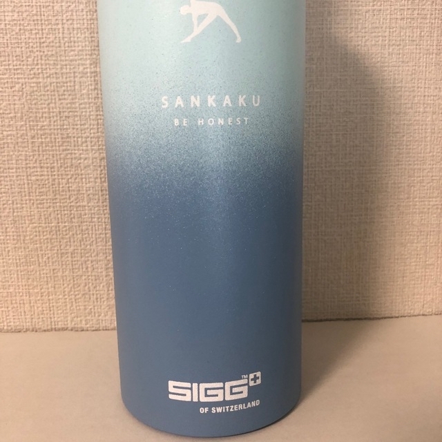 SIGG(シグ)のLAVA SUKALA オリジナルボトル　第五チャクラ ブルー（SANKAKU） スポーツ/アウトドアのトレーニング/エクササイズ(ヨガ)の商品写真