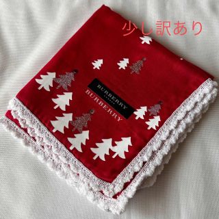 バーバリー(BURBERRY)の【少し訳あり新品】バーバリーハンカチ🎄もみの木b4(ハンカチ)