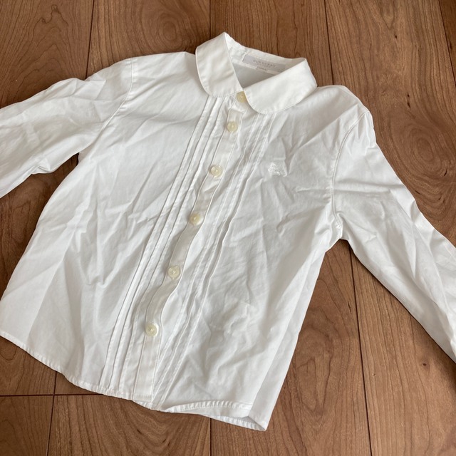 BURBERRY(バーバリー)のバーバリー　女の子　シャツ　120 キッズ/ベビー/マタニティのキッズ服女の子用(90cm~)(Tシャツ/カットソー)の商品写真