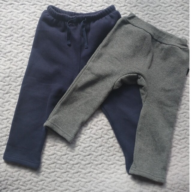 babyGAP(ベビーギャップ)の裏起毛ズボン 2本セット 80cm(記名なし) キッズ/ベビー/マタニティのベビー服(~85cm)(パンツ)の商品写真