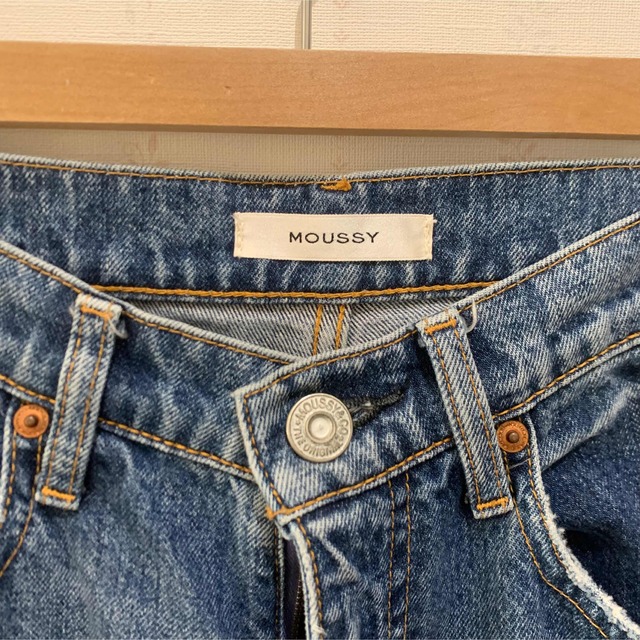 moussy(マウジー)のMOUSSY テーパードデニム レディースのパンツ(デニム/ジーンズ)の商品写真