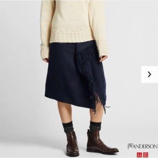 ユニクロ(UNIQLO)のUNIQLOxJW ANDERSON フリンジスカート　ネイビー(ひざ丈スカート)