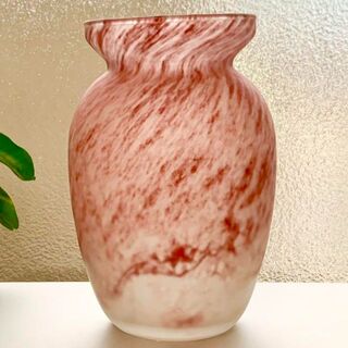 バカラ(Baccarat)のオールドバカラ 珍しい花瓶 Old BACCARAT ピンク 磨りガラス(花瓶)