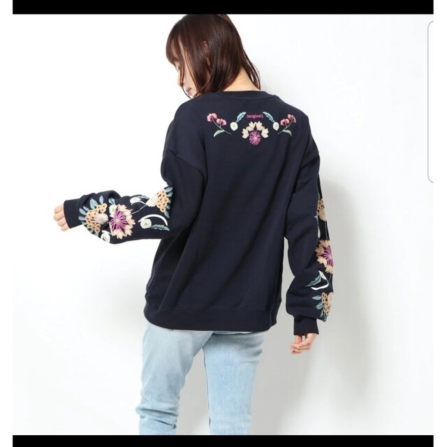 デシグアル　花柄　トレーナー　スウェット DESIGUAL - デシグアル 花柄 スウェット トレーナーの通販 by