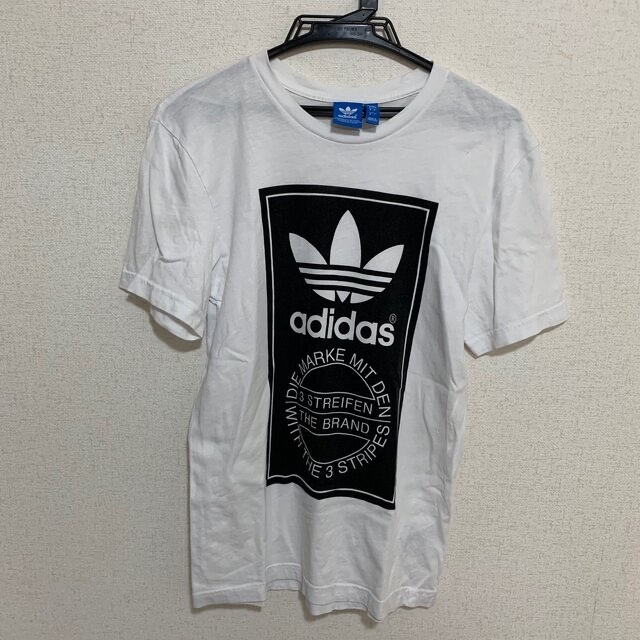 adidas(アディダス)のadidas tシャツ　半袖　ホワイト　サイズ:S メンズのトップス(Tシャツ/カットソー(半袖/袖なし))の商品写真