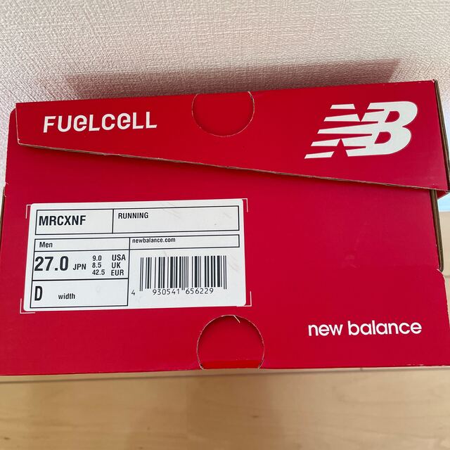 New Balance(ニューバランス)の【限定【美品】FuelCell（フューエルセル)TC27.0cm(MRCXNF) スポーツ/アウトドアのランニング(シューズ)の商品写真