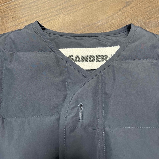 Jil Sander(ジルサンダー)のJIL SANDER+ ノーカラーダウンジャケット　46 メンズのジャケット/アウター(ダウンジャケット)の商品写真