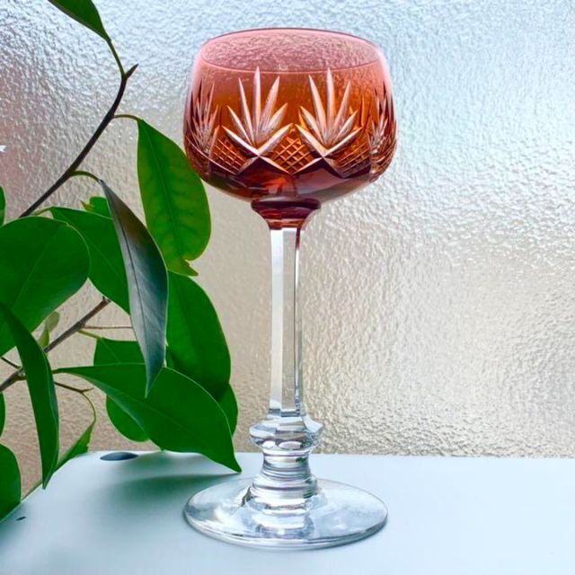 Baccarat(バカラ)の貴賓高きアンティークバカラ BACCARAT ワイングラス 被せ オレンジ 特大 インテリア/住まい/日用品のキッチン/食器(グラス/カップ)の商品写真