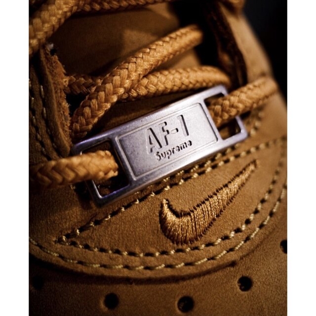 Supreme(シュプリーム)のSupreme × Nike Air Force 1 Low Wheat メンズの靴/シューズ(スニーカー)の商品写真