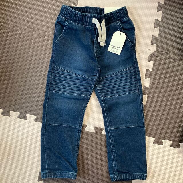 babyGAP(ベビーギャップ)のbabyGap デニム パンツ 105 4years キッズ/ベビー/マタニティのキッズ服男の子用(90cm~)(パンツ/スパッツ)の商品写真