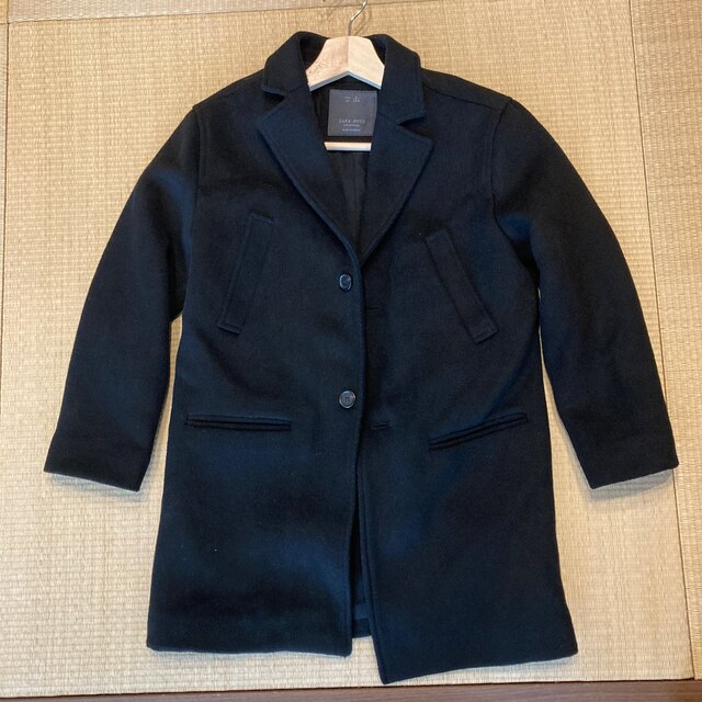 ZARA KIDS(ザラキッズ)のチェスターコート　ZARA BOYS 135㎝　黒 キッズ/ベビー/マタニティのキッズ服男の子用(90cm~)(コート)の商品写真