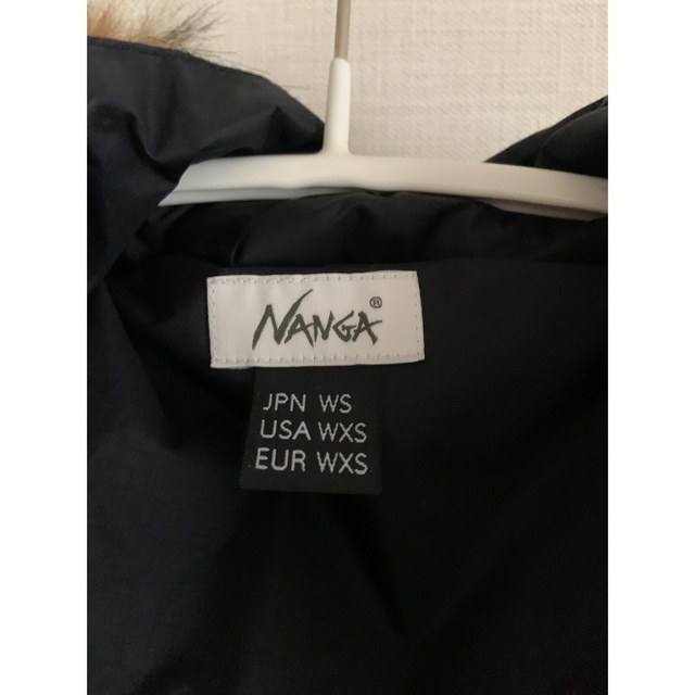 NANGA(ナンガ)のAURORA DOWN HALF COAT / オーロラダウンハーフコート  レディースのジャケット/アウター(ダウンコート)の商品写真