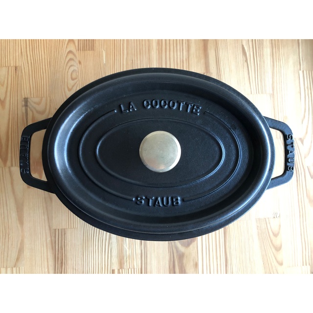 staub ストウブ　オーバル　23cm ブラック