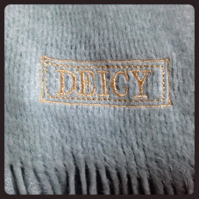 deicy(デイシー)のdeicy ♡ 紗栄子着シャギーストール レディースのファッション小物(ストール/パシュミナ)の商品写真