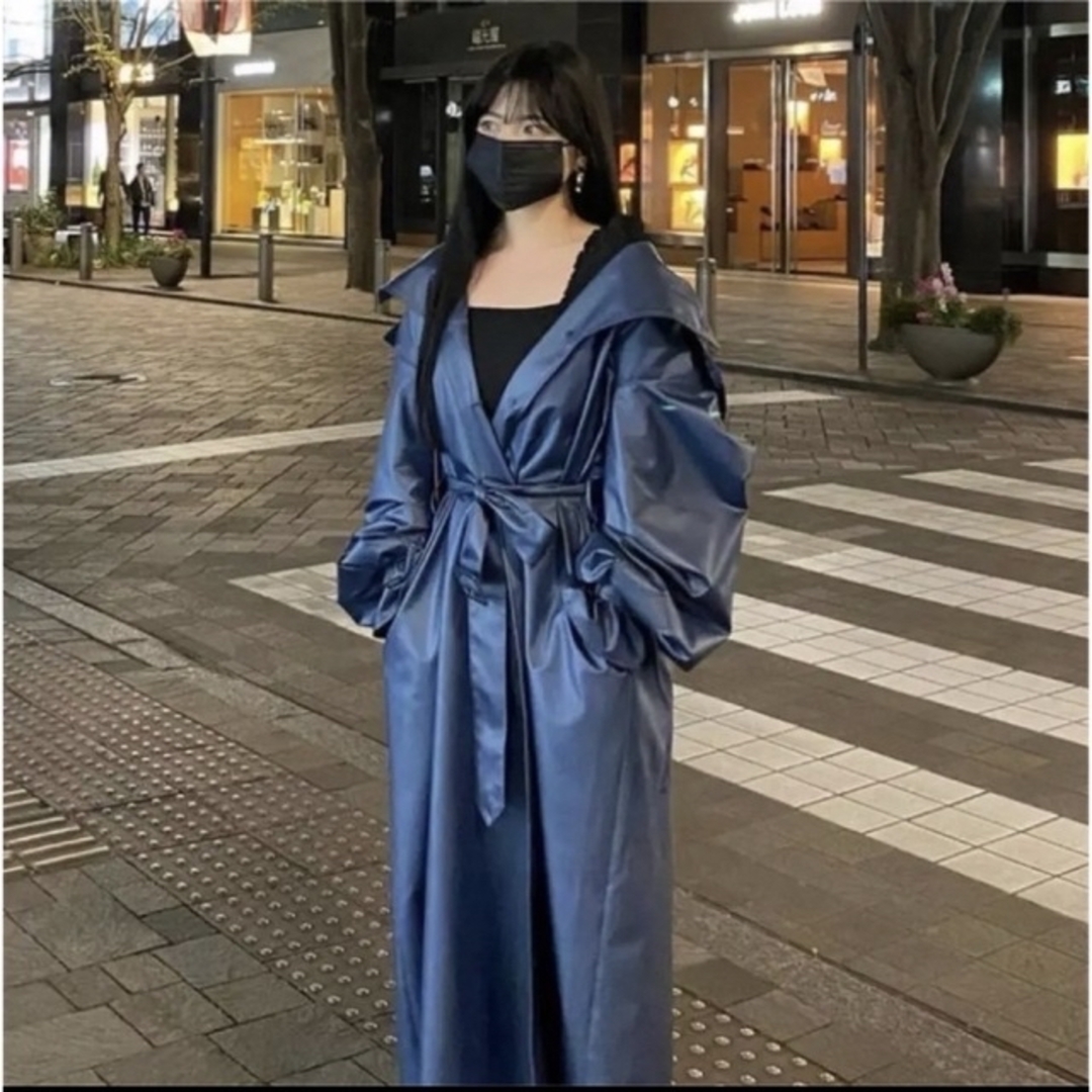 メルトザレディ　wing collar trench coat  ブルー