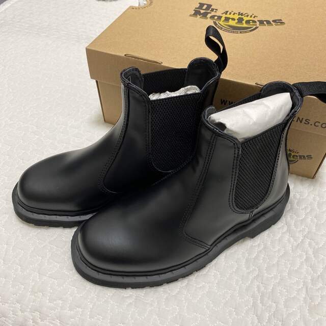 Dr.Martens(ドクターマーチン)の新品　Dr.Martens ドクターマーチン　ブーツ　2976 MONO 23  レディースの靴/シューズ(ブーツ)の商品写真