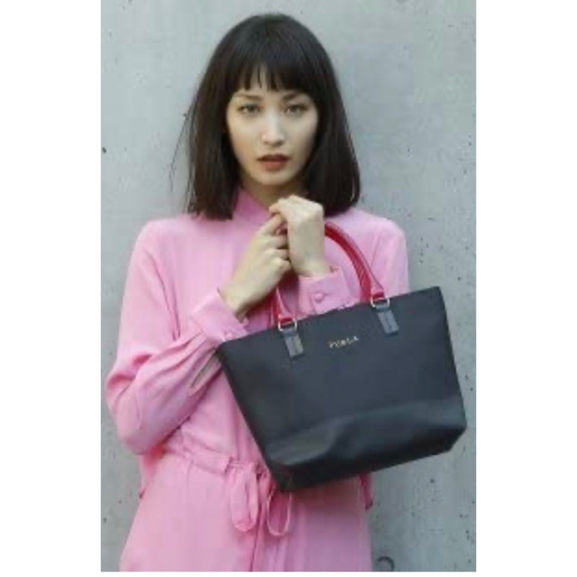 Furla(フルラ)のFURLA BLACK SPRING/SUMMER 2013 バッグ レディースのバッグ(トートバッグ)の商品写真