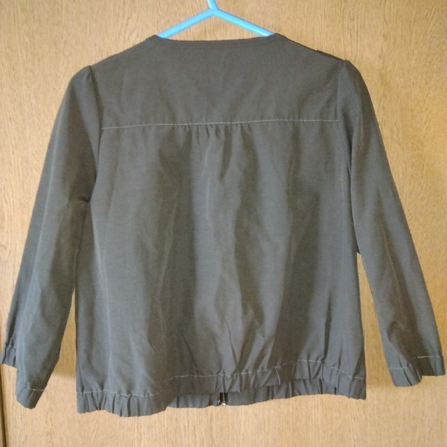七歩丈ジャケット　カーキ　innowave レディースのジャケット/アウター(ノーカラージャケット)の商品写真