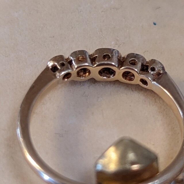 アールデコ　ダイヤモンド５石リング　１１．５号　１８金　プラチナ レディースのアクセサリー(リング(指輪))の商品写真