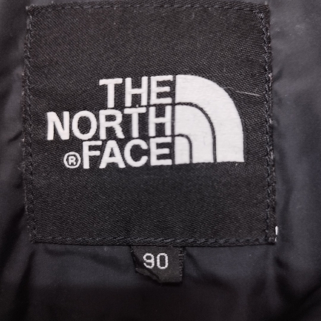 THE NORTH FACE(ザノースフェイス)のNORTHFACE ノースフェイス ダウンベスト700 メンズのジャケット/アウター(ダウンベスト)の商品写真