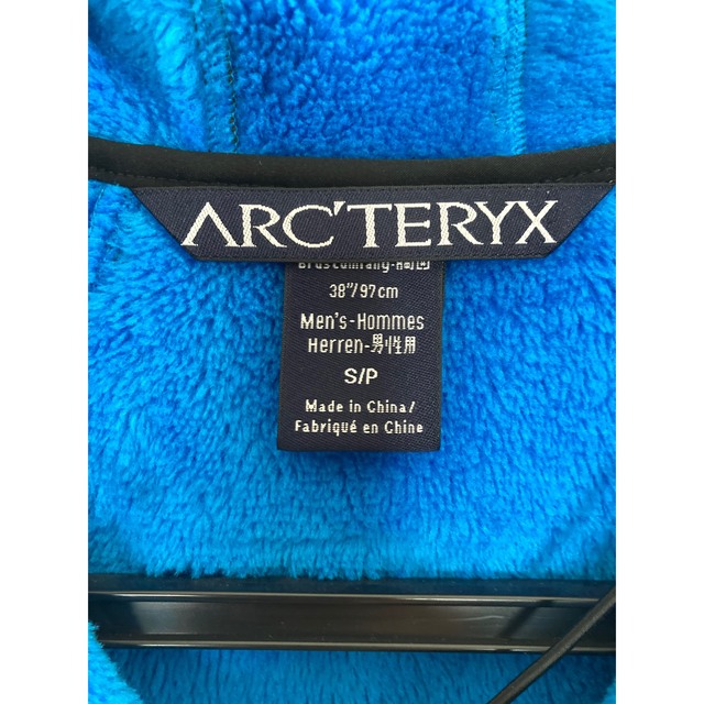 ARC'TERYX(アークテリクス)の【中古】アークテリクス　ハイラスフーディ　メンズS メンズのジャケット/アウター(その他)の商品写真