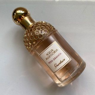 ゲラン(GUERLAIN)のGUERLAIN ペラ グラニータ - オーデトワレ30ml(香水(女性用))