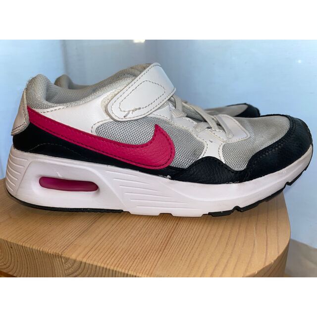 NIKE(ナイキ)のNIKE AIR MAX90 22cm キッズ/ベビー/マタニティのキッズ靴/シューズ(15cm~)(スニーカー)の商品写真