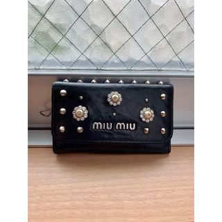 ミュウミュウ(miumiu)のmiumiu キーケース(キーケース)