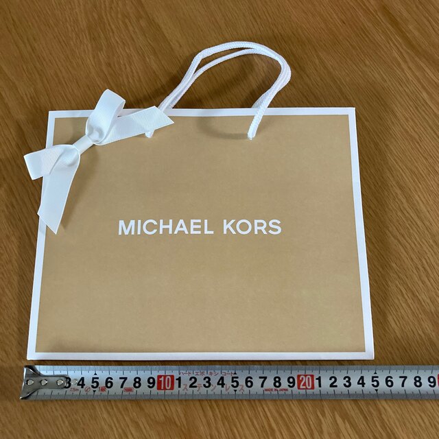 Michael Kors(マイケルコース)のMICHAEL KORS 紙袋 レディースのバッグ(ショップ袋)の商品写真