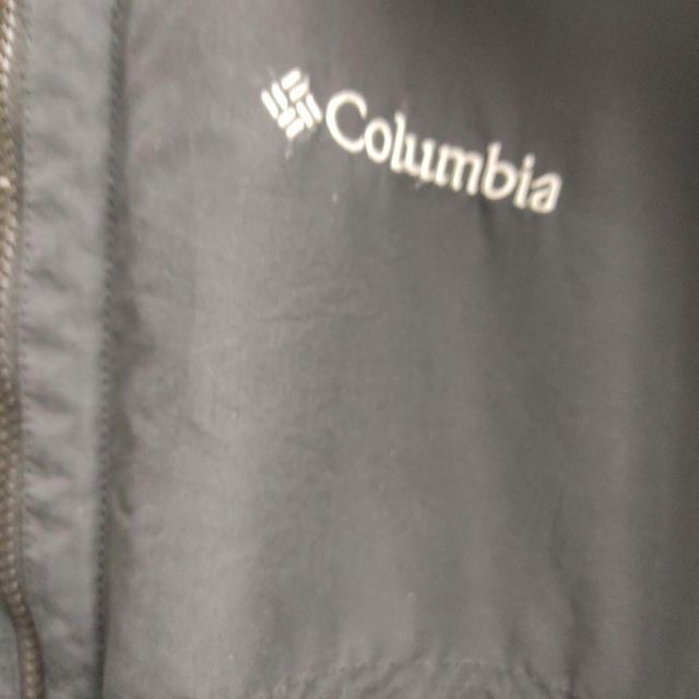 Columbia ナイロンジャケット columbia 裏フリース 刺繍ロゴ 黒