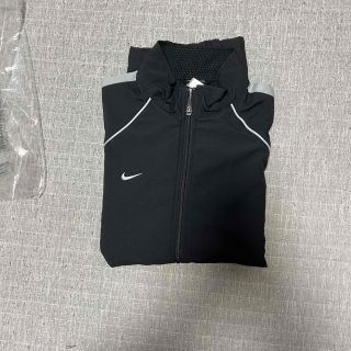 ナイキ(NIKE)の値下！新品！ナイキ　スポーツウエア　上　Ｌ(ナイロンジャケット)