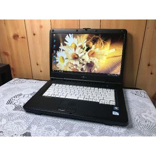 フジツウ(富士通)のFMV◆Windows10 15.6LED 3GB 160GB Wi-Fi(ノートPC)