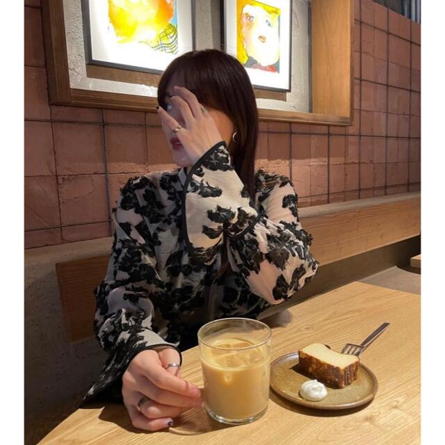CLANE FLOW FLOWER TOPS JACQUARD