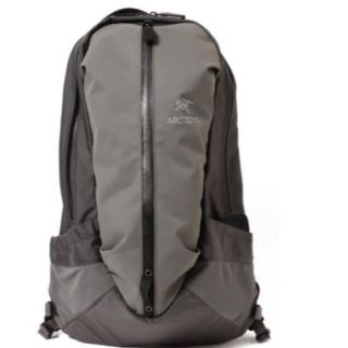 アークテリクス(ARC'TERYX)の【美品】アークテリクス アロー22  ビームス別注／グレー バックパック(バッグパック/リュック)